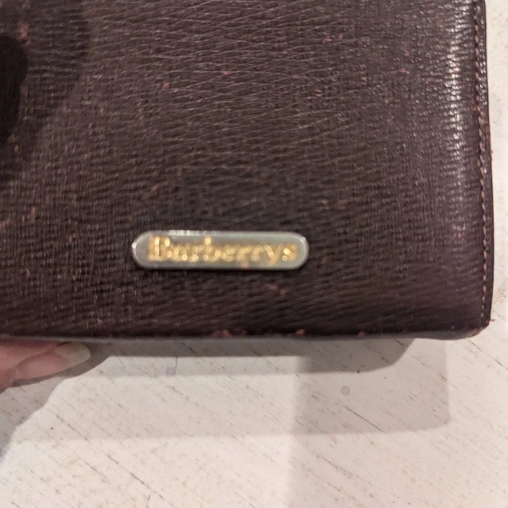 Burberry vintage coin